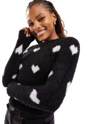 Pieces Fluffy Cropped Sweater In Black & White Heart Print-multi