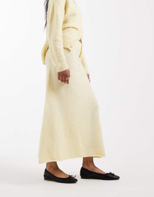 Pieces fluffy knitted maxi skirt in pale yellow (part of a set), 5 of 5