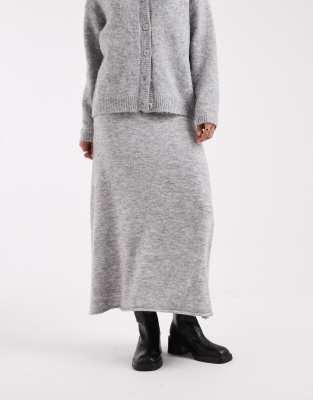 Pieces Fluffy Knitted Midi Skirt Co-ord In Gray