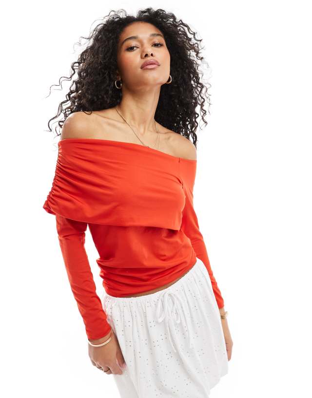 Pieces - foldover bardot top in poppy red