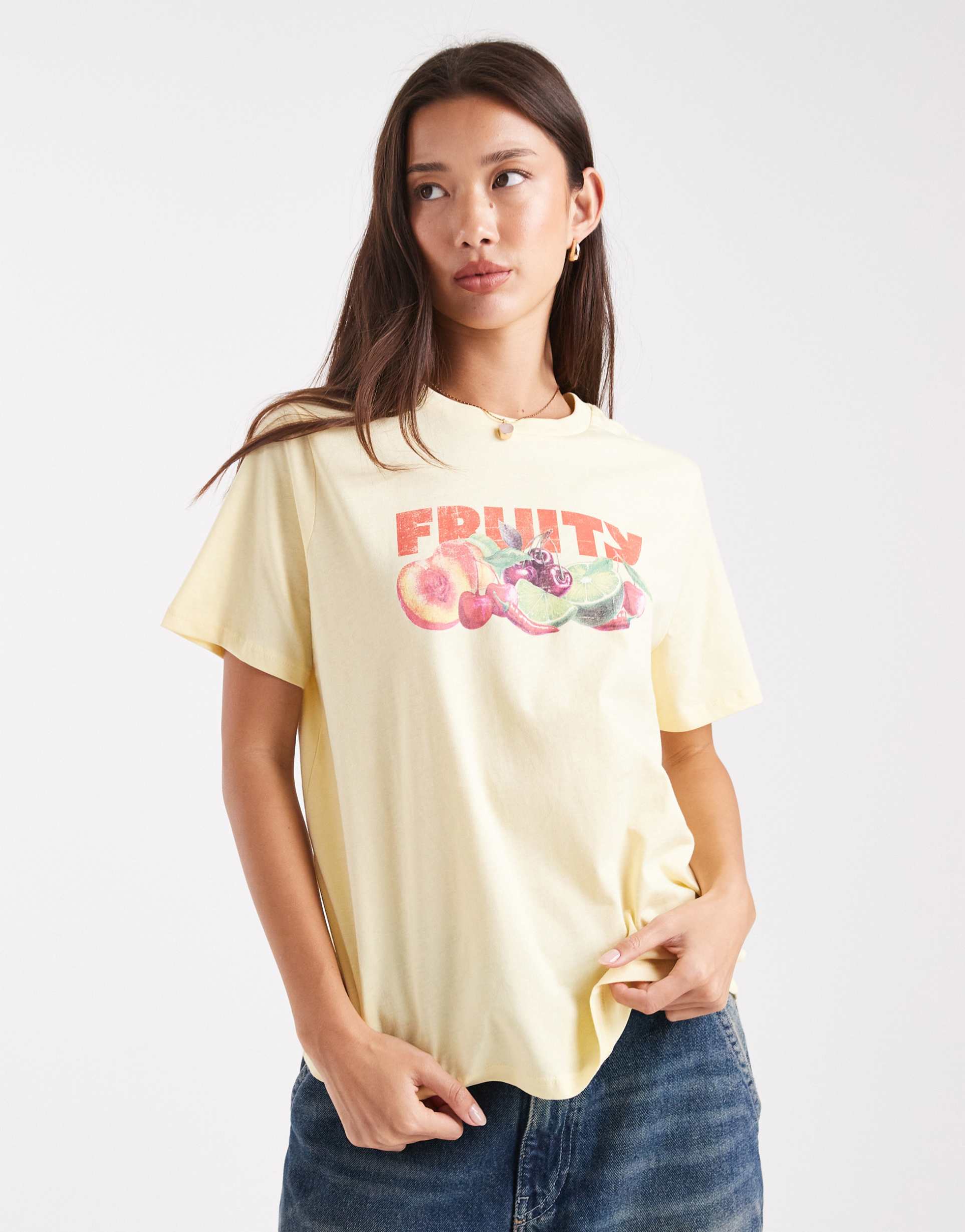 pieces 'fruity' graphic print t-shirt in pale yellow