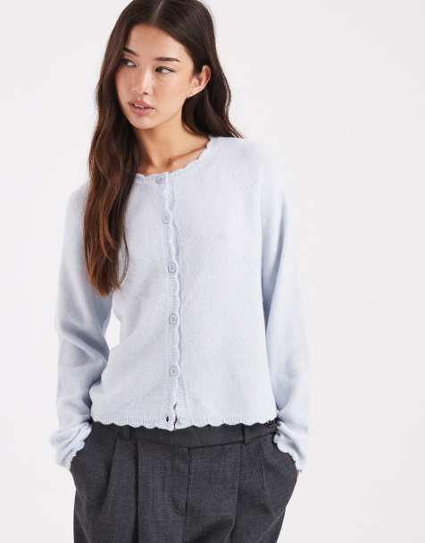 Pieces - Gebreid vest met geschulpte bies in lichtblauw - view 1