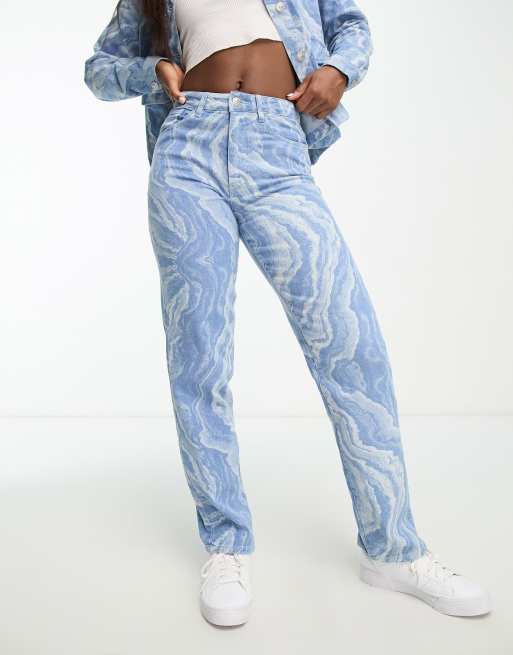 Pieces – Gerade geschnittene Jeans mit blauem Marmormuster, Kombiteil