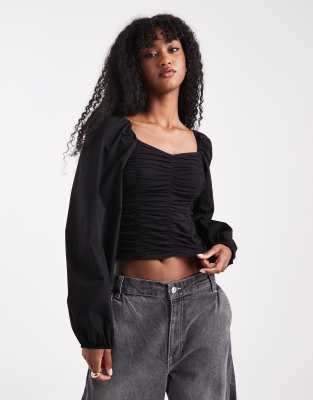 Pieces - Geraffte, langärmlige Bluse in Schwarz