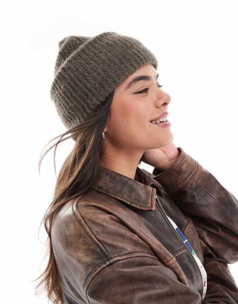 Pieces – Gerippte Strickmütze aus Grobstrick in Braun - view 1