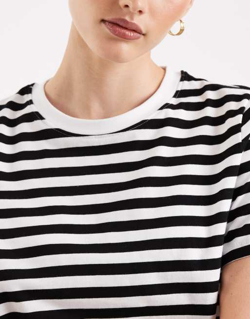 Pieces - Gestreept boxy T-shirt met korte mouwen in zwart en wit, 3 van 4
