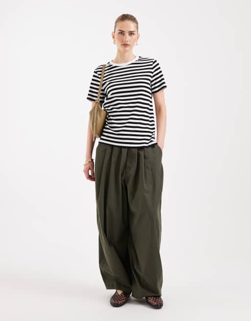 Pieces - Gestreept boxy T-shirt met korte mouwen in zwart en wit, 4 van 4