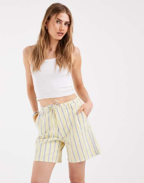 Pieces - Gestreepte denim short met gestrikte taille in geel en blauw - view 1
