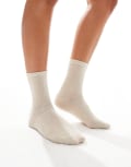 [Pieces] Pieces glitter socks in cream-White One Size CREAM