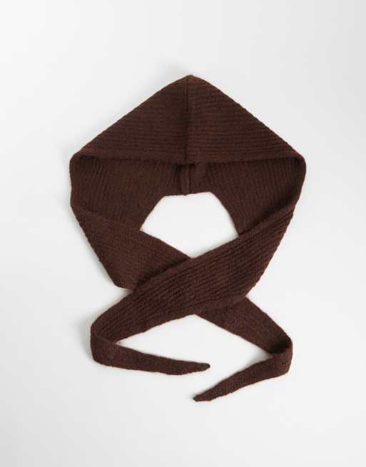 Pieces gorro pañuelo triangular de punto suave en marrón chocolate, 3 de 3