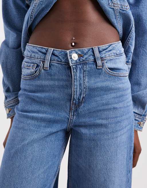 Pieces Grace barrel leg jeans in medium blue, 5 of 5