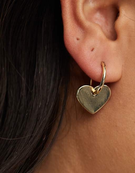 Pieces – Guldiga creoler med hjärtdesign, 3 av 4