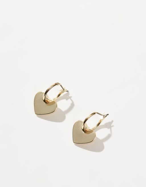 Pieces – Guldiga creoler med hjärtdesign, 4 av 4