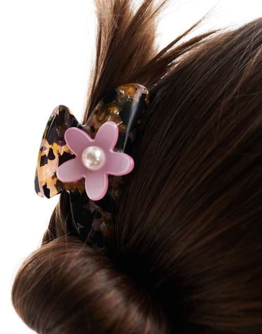 Pieces hair claw with pink flower in tortoiseshell ASOS