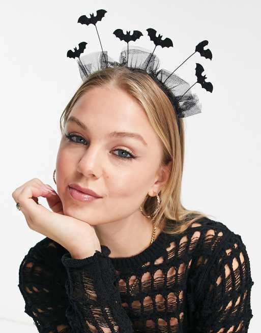 Pieces – Halloween – Exklusiver Haarreif in Schwarz mit Fledermaus-Details