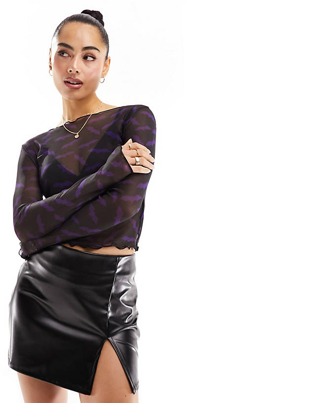 Pieces - halloween mesh top in black & purple bat print