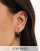 Thumbnail 1 van 4