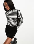 [Pieces] Pieces high neck top in black & white stripe-Multi XS Black & White Stripe