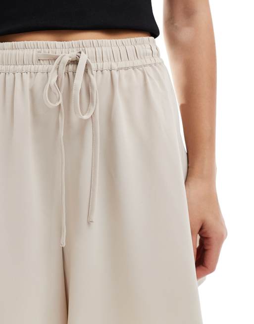 PIECES high rise floaty shorts in warm gray, 5 of 5