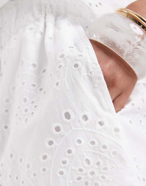 Pieces high waist broderie shorts in white (part of a set), 3 of 5