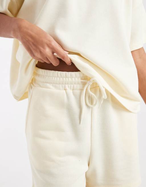 Pieces high waist sweat shorts in beige (part of a set), 3 of 5