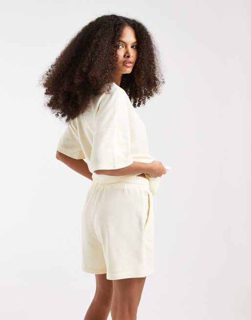 Pieces high waist sweat shorts in beige (part of a set), 4 of 5