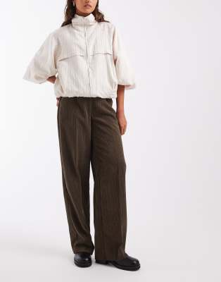 Pieces Highwaisted Cord Pants Set In Brown