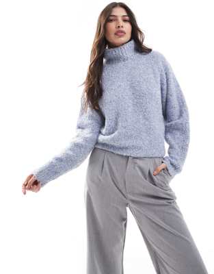 Pieces - Hochgeschlossener Pullover in Blau meliert