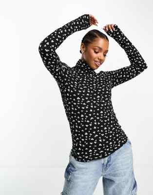 Pieces - Hoogsluitende top met fijne print in zwart