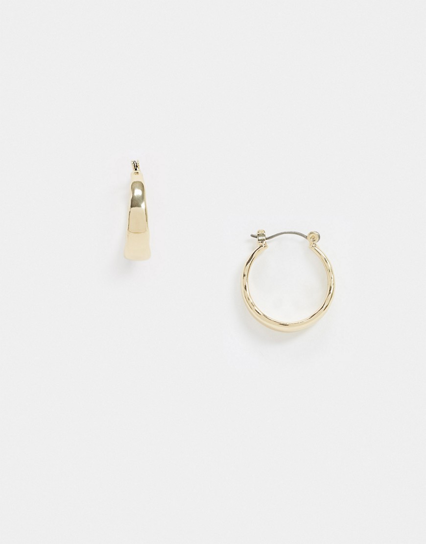 Pieces hoop earrings in gold