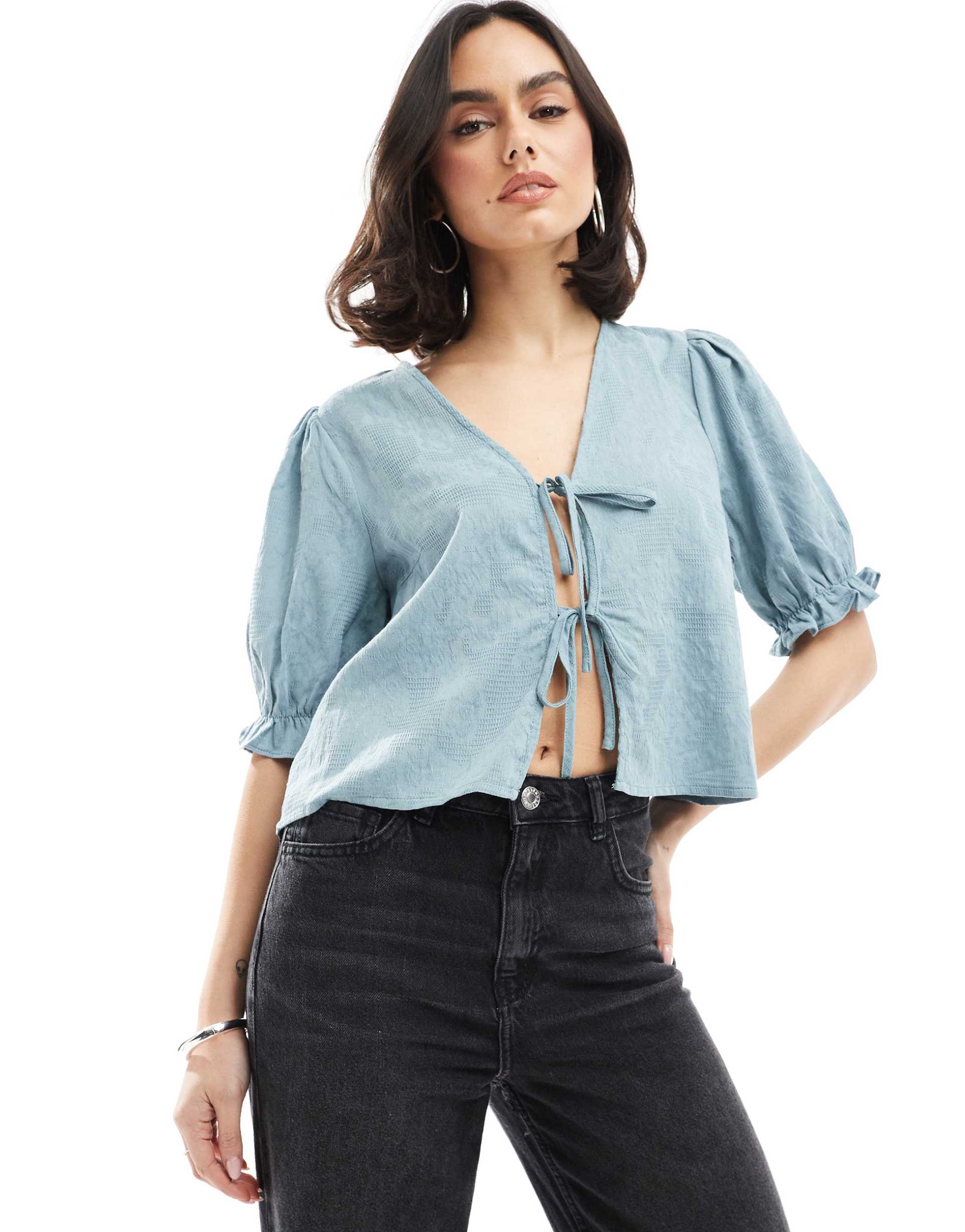 pieces jacquard detail tie front puff sleeve top in soft blue