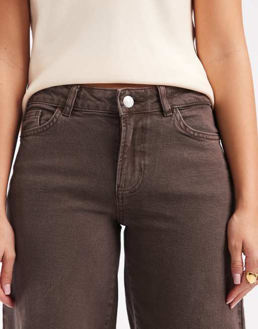 Pieces - Jeans a vita bassa con fondo ampio marrone slavato, 4 di 5