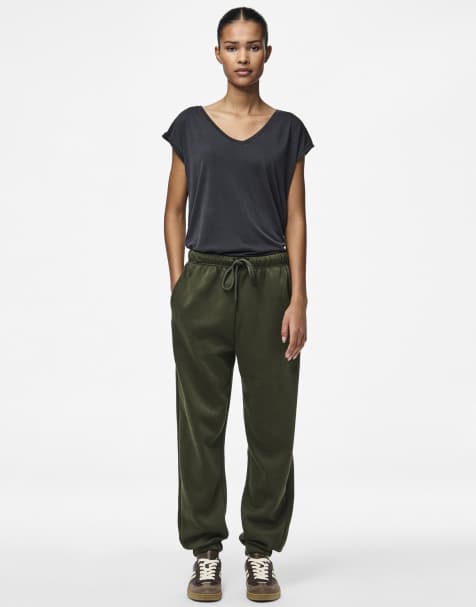 Pieces - Joggingbroek in absint groen - view 1