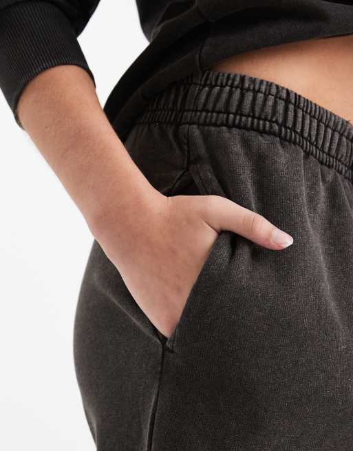 Pieces - Joggingbroek met rechte pijpen in zwart met wassing, deel van co-ord set, 5 van 5