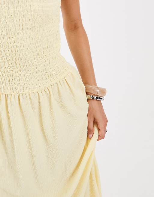 Pieces jurk met smok en verlaagde taille, midi, met textuur, in pastelgeel, 2 van 4