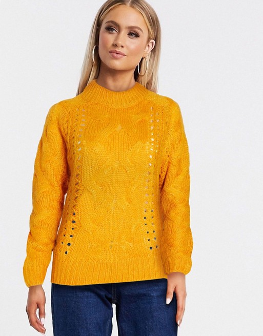 Pieces jyla cable knit jumper in gold