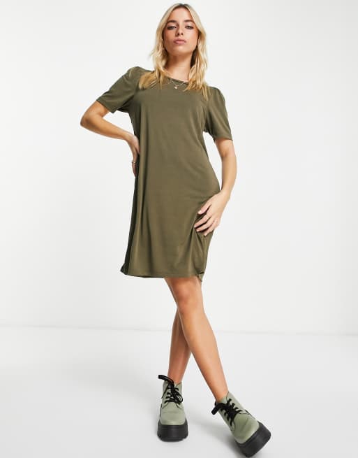 Pieces – Kamala – Kleid in Dunkelgrün mit kurzen Puffärmeln