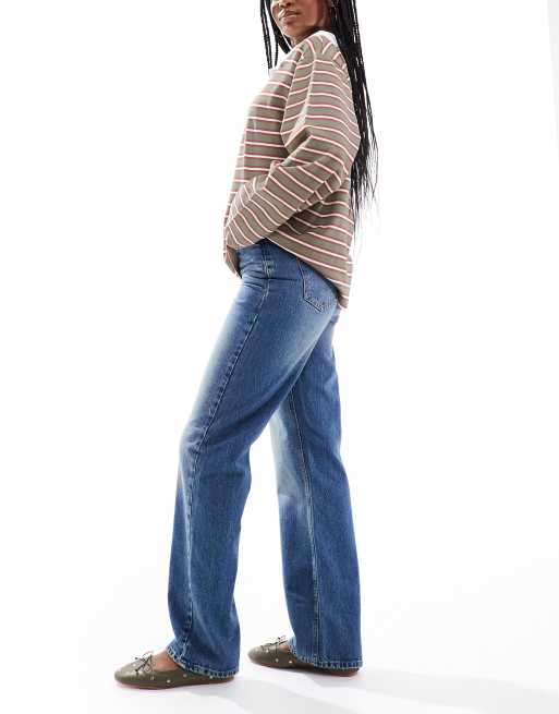 Pieces Kate high waist straight leg jeans in medium blue, 3 of 5