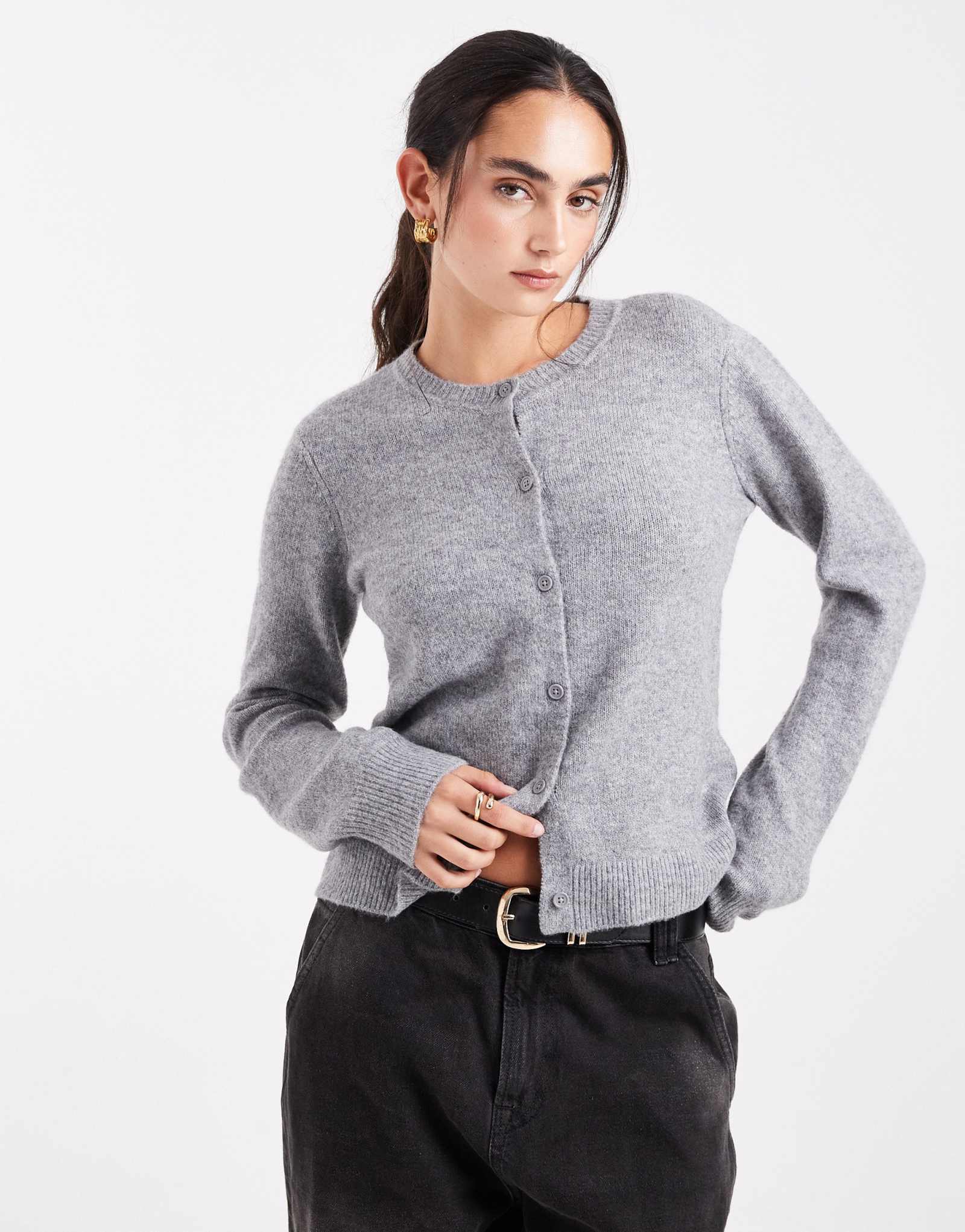 Вязаный кардиган из кусочков светло-серого вереска