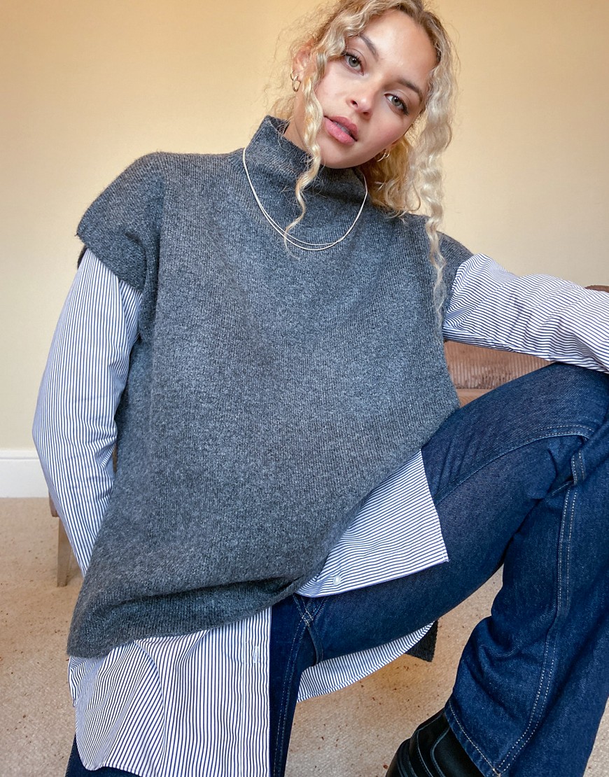 Pieces knitted sweater with short sleeve and high neck in dark gray-Grey
