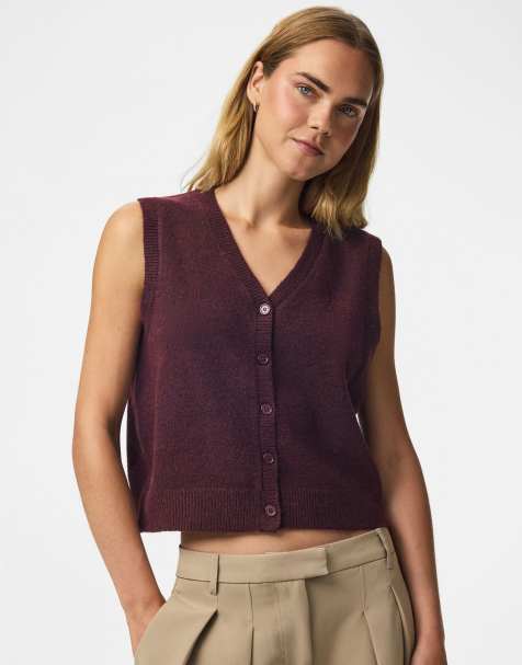 Pieces Knitted vest in winetasting - view 1