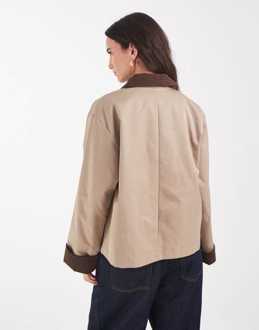 Pieces kort trenchcoat med krave i fløjl i beige, 4 af 4