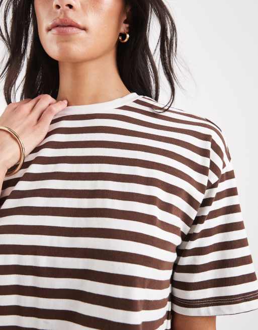 Pieces kortærmet kraftig T-shirt med brune og hvide striber, 2 af 4