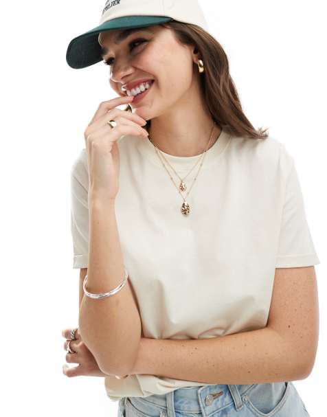 Pieces – Kremowy bawełniany T-shirt z podwijanymi detalami - view 1