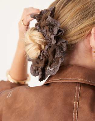 Pieces Lace Scrunchie In Brown
