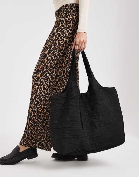 Pieces large plisse tote bag in black - view 1