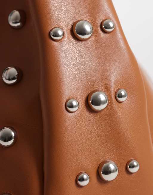 Pieces – Lässige Schultertasche in Braun mit goldfarbenen Nieten, 4 von 4