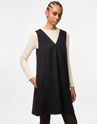 Pieces - Latzkleid in Schwarz