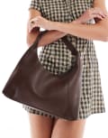 [Pieces] Pieces leather look bucket bag in brown One Size Delicioso