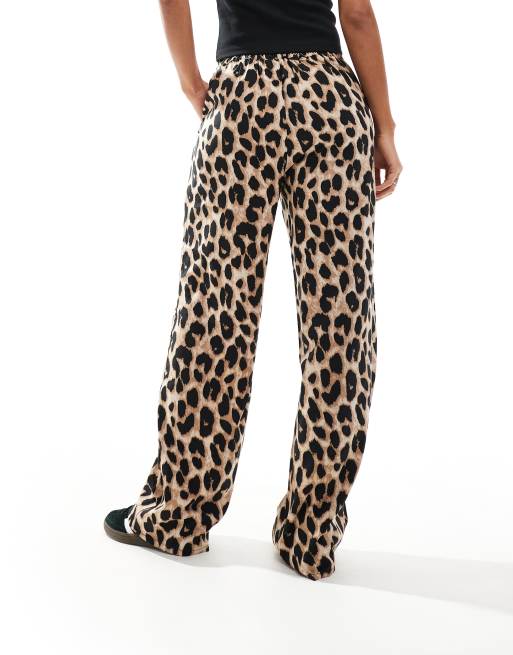 Pieces - Legging coupe classique taille haute à imprimé léopard, 3 de 5